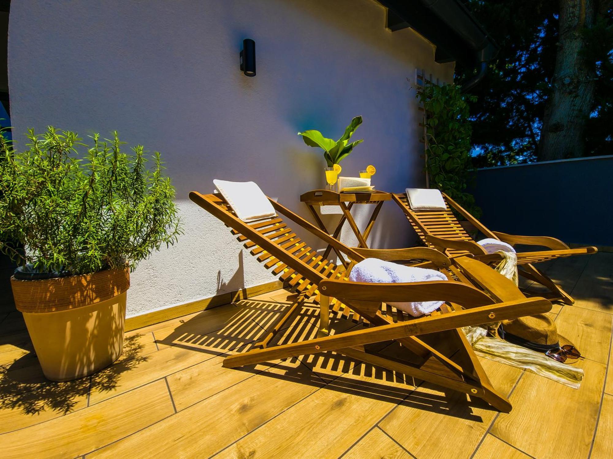 Residence ǁ Corino Biograd Na Moru Esterno foto